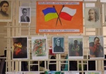 Десять школ Харьковщины, где учатся переселенцы, отремонтируют с помощью польских партнеров