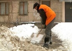 За выходные в Харькове убрали более 600 кубометров снега