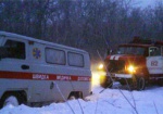 Две кареты «скорой» достали из сугробов на Харьковщине