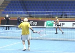 Первая ракетка Украины и старейший теннисист Европы встретились в товарищеском поединке