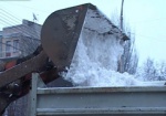 С дорог города вывезли более 2 тысяч кубометров снега