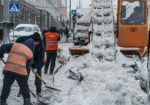 Харьковские улицы расчищает более 140 единиц техники