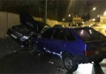 В тройном ДТП на Мироносицкой пострадали два человека