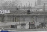 Харьковчанину, который вывесил на мосту баннер с нецензурщиной, грозит штраф или админарест