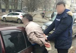 В Харькове погорели на взятке двое инспекторов налоговой
