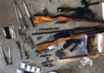 Харьковские силовики нашли оружейный арсенал и мининарколабораторию