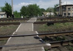 Поезд насмерть сбил парня на ж/д переходе под Харьковом