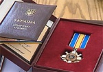 Порошенко вручил награды более 400 военнослужащим
