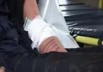 Возле ТРЦ на Салтовке мужчина пытался порезать вены
