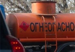 В Харькове на нефтебазе загорелся бензовоз: есть пострадавшие