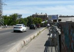 Часть моста по переулку Фейербаха будет закрыта еще месяц
