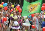 Новый рекорд Украины и юбилей творческого фестиваля. Как в Харькове отметили День защиты детей
