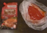 В харьковскую тюрьму пытались передать кетчуп с наркотиками