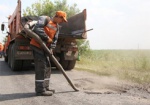 В Великобурлукском районе ремонтируют дороги на двух основных направлениях