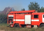 Из горящего дома под Харьковом спасли двух человек