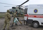 Медики вертолетом эвакуировали из зоны АТО в Харьков раненых бойцов