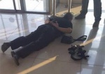 Сотрудники полиции брали взятки с иностранцев в харьковском аэропорту