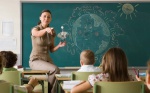 Правительство обещает поднять зарплаты учителям на 25%