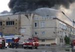 В Холодногорском районе почти 12 часов тушили пожар на складах