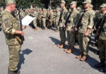 Под Харьковом 300 бойцов теробороны приняли присягу