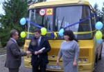 В Грушинском учебно-воспитательном комплексе появился новый школьный автобус