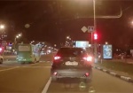 В Харькове отстранили от работы водителя маршрутки, проехавшего на красный