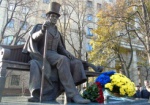 В Харькове появился памятник Петру Гулаку-Артемовскому