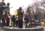 Четыре года – с начала Евромайдана в Харькове. Активисты вновь собирались у памятника Шевченко