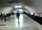 Харьковчане просят сократить интервал движения на Алексеевской ветке метро