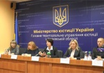 С неплательщиками алиментов будут бороться общественными работами. В Харькове обсудили ужесточение мер против недобросовестных отцов