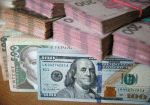 Нацбанк ужесточил выдачу лицензий для перевода валюты за рубеж