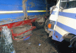 Под Харьковом грузовик столкнулся с пассажирским автобусом: есть жертвы